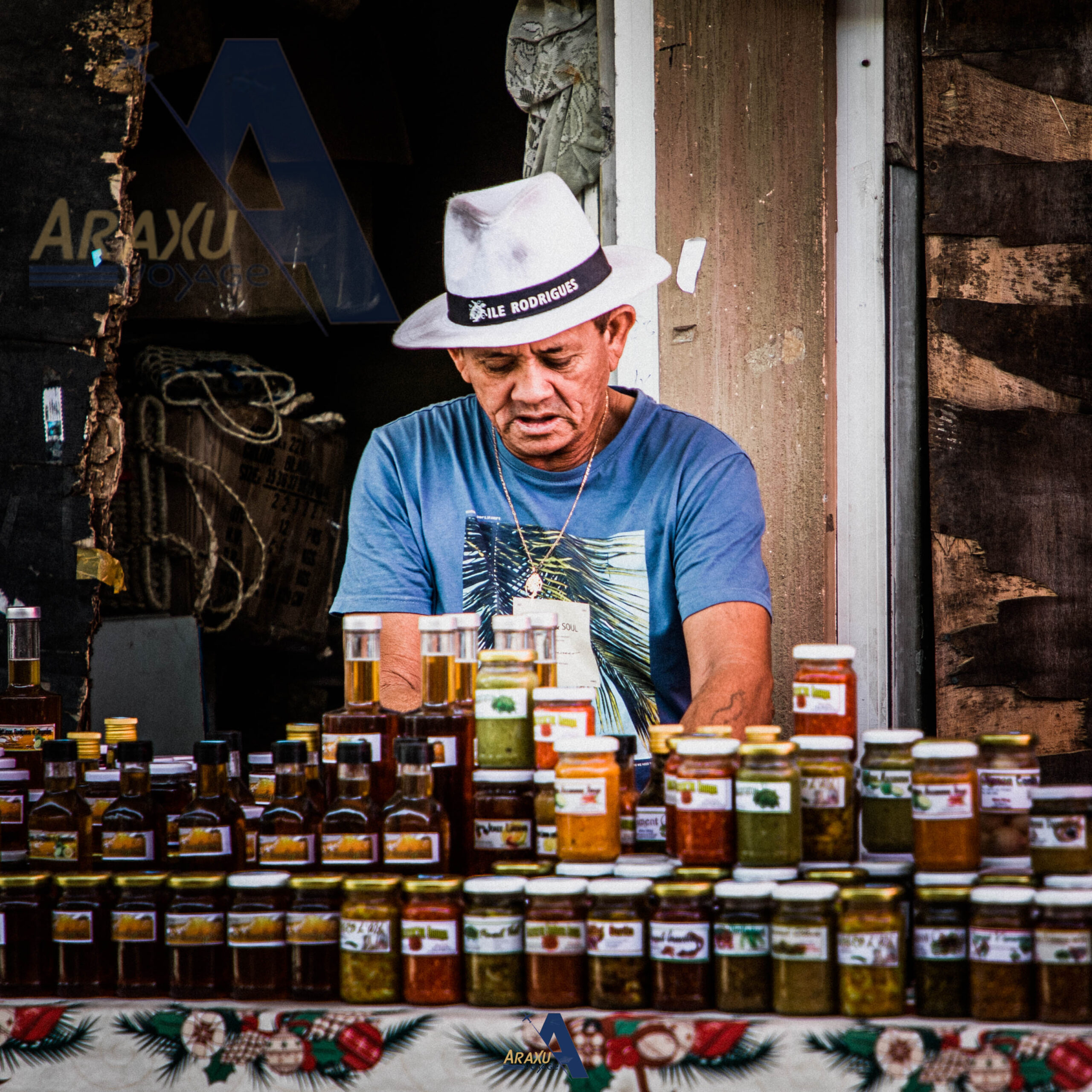 PORT MATHURIN MARKET